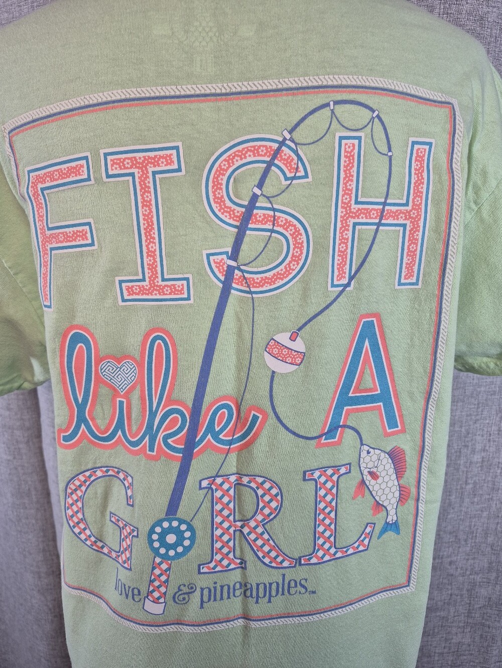 Love & Pineapples Fish Like A Girl Graphic Tee Green Short Sleeve Medium